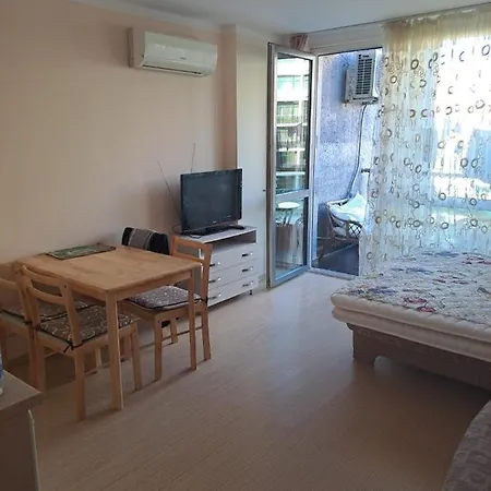Apartment Plaza Studio Sunny Beach